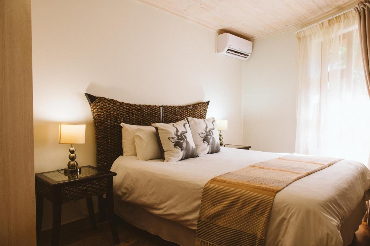 Monzi Safari Lodge Saint Lucia Estuary Exterior foto