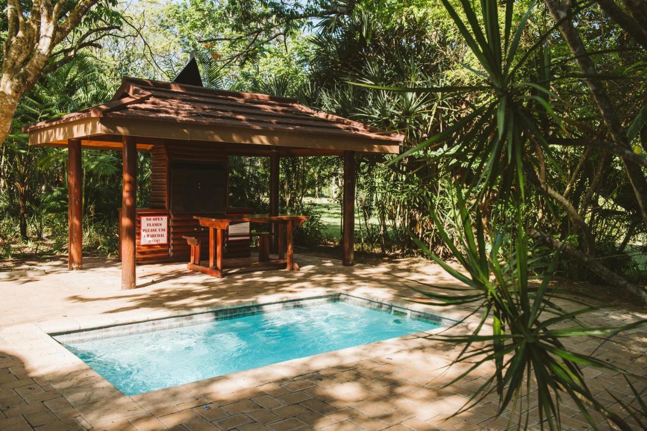 Monzi Safari Lodge Saint Lucia Estuary Exterior foto